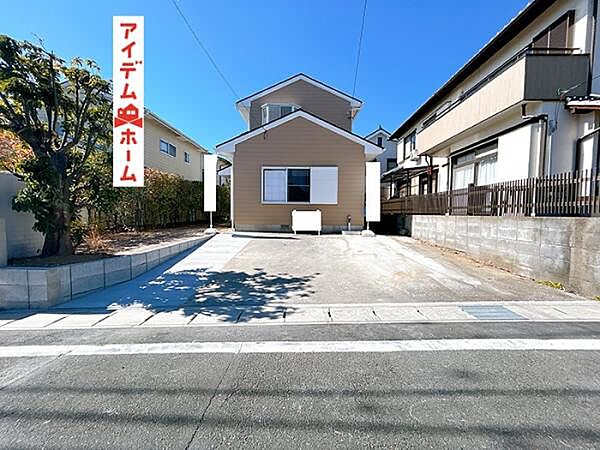 1号棟外観写真 　当日の案内も可能です。 お気軽にお問い合わせください！
