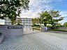 周辺：浜松市立開成中学校（692m）