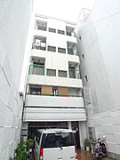 今出川駅より徒歩17分 4階 築43年の賃貸物件