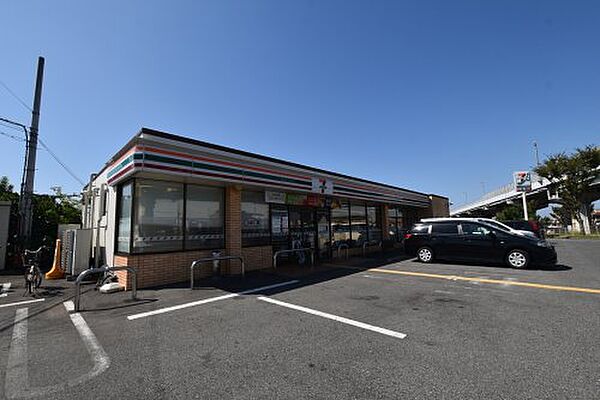 画像25:【コンビニエンスストア】セブンイレブン 泉大津綾井店まで366ｍ