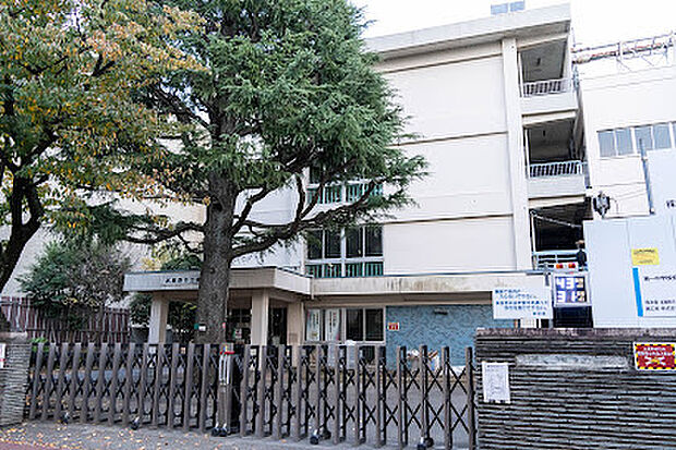 【中学校】武蔵野市立第一中学校まで2062ｍ