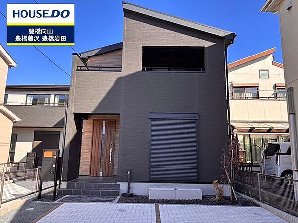 外観：323000343261