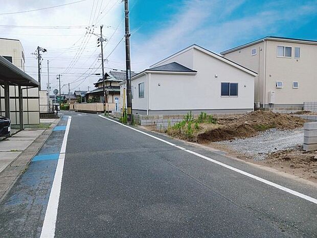 前面道路含む現地写真