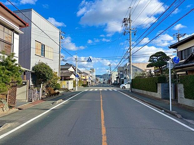 前面道路含む現地写真