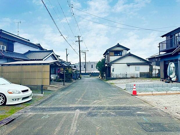 前面道路含む現地写真