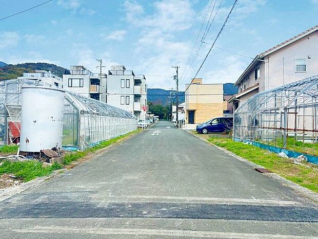 前面道路含む現地写真