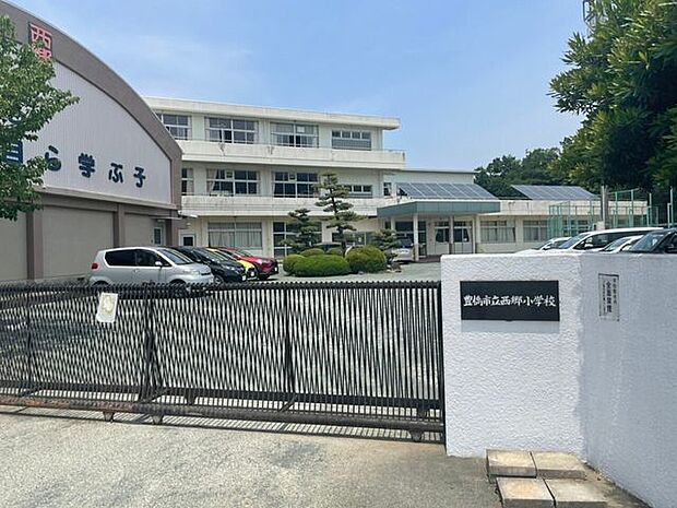 西郷小学校 1900m