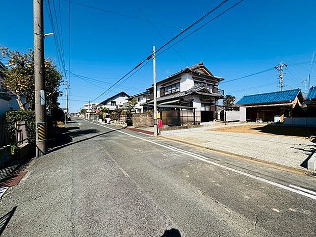 前面道路含む現地写真