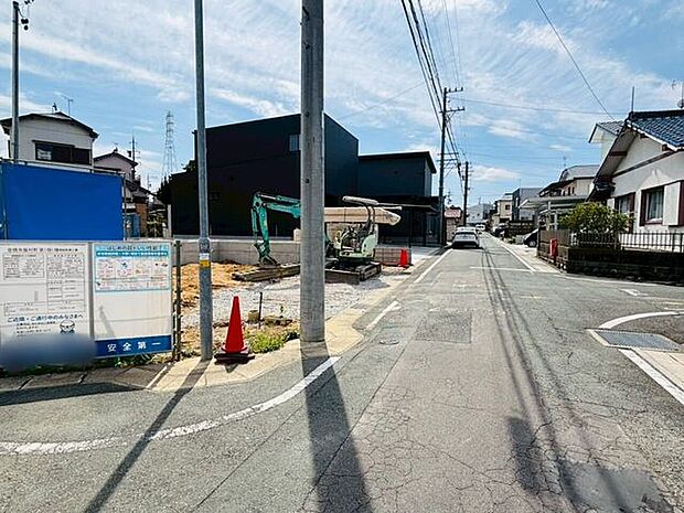 前面道路含む現地写真