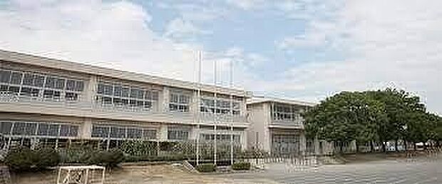 童浦小学校 2100m