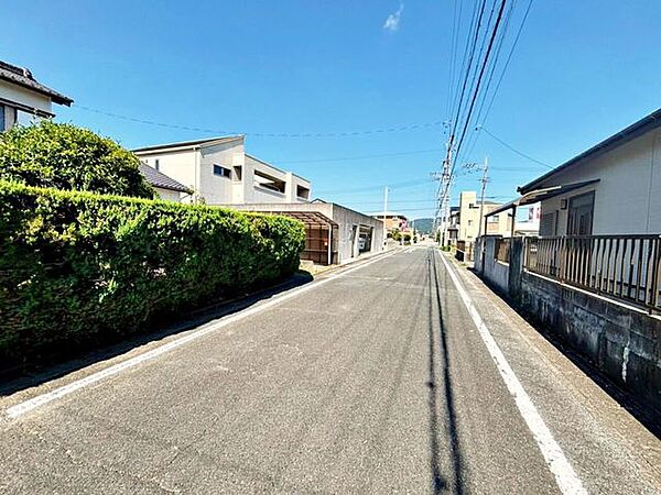 前面道路含む現地写真