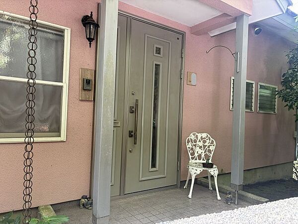 可愛らしい玄関がお出迎え