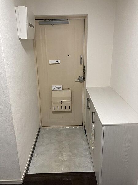 玄関内