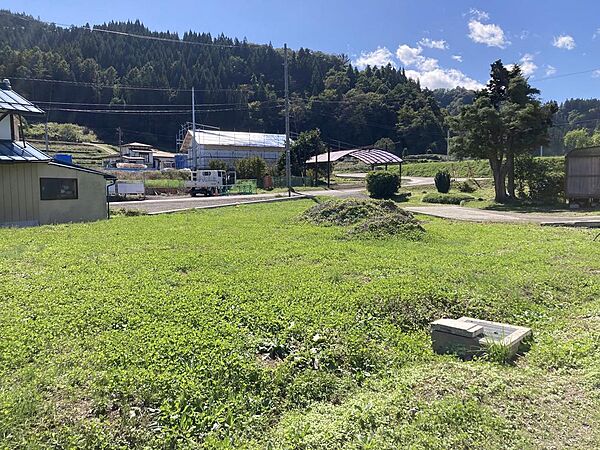 約２１２坪のゆとりのある敷地です♪分割も可能です。お気軽にお問い合わせください。