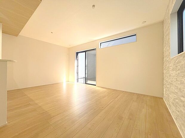 2面採光の明るいリビング