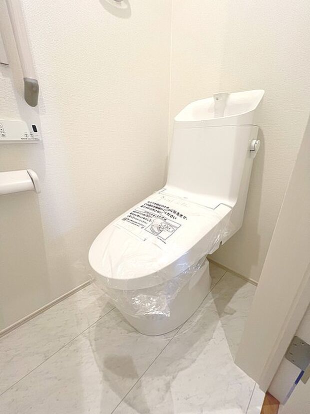 2階 温水洗浄便座