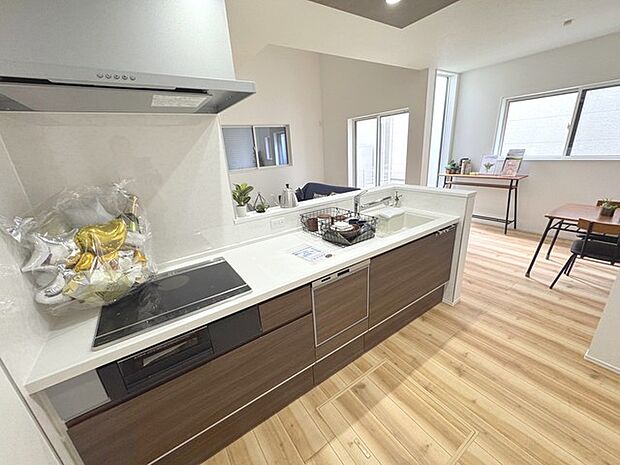 3口IHクッキングヒーター