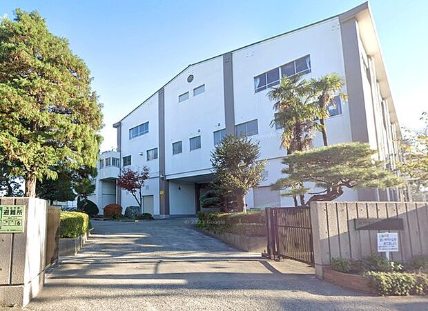 市立二宮小学校(450m)