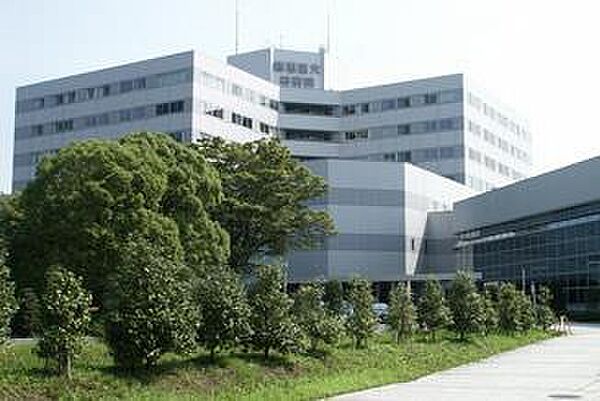 画像24:東京慈恵会医科大学附属柏病院(707m)