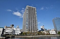 ＧＬＯＢＡＬ　ＦＲＯＮＴ　ＴＯＷＥＲ