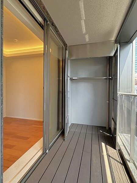 バルコニーにはトランクルーム完備