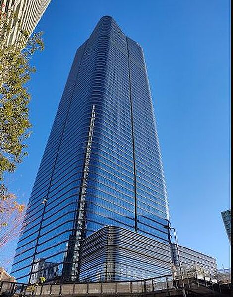麻布台ヒルズ森JPタワー 徒歩6分。 410m