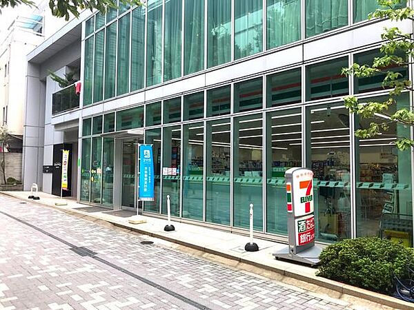 セブンイレブン六本木7丁目店 徒歩2分。 130m