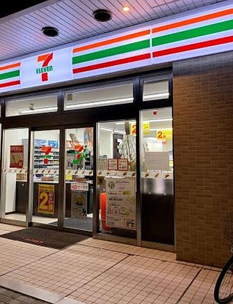 セブンイレブン品川シーサイド店 徒歩2分。 130m