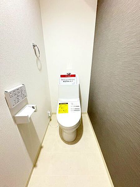 温水洗浄機付き便座♪
