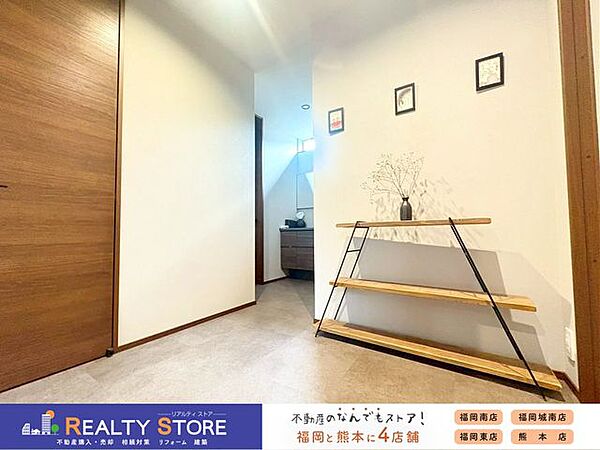玄関からリビングや居室を通らず洗面室に行くことができるので、帰宅後すぐに手洗い等が可能で衛生的です♪