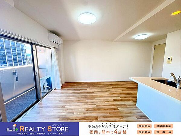 エアコン1基・レースカーテン取付済み♪季節を問わず快適に過ごせます♪