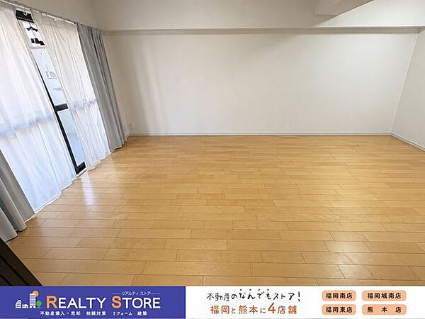 現在居住中となります。ご内覧希望の際はお早目にお問合せ下さい♪※CGにて家具を消去しております。