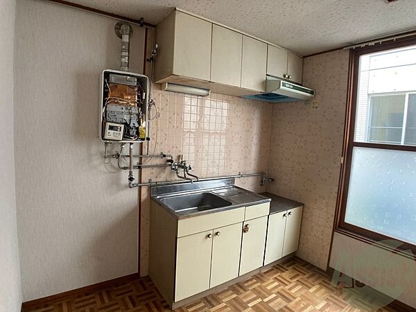 画像5:ガスキッチンです。2口コンロが設置できます。