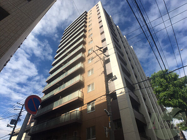 北海道札幌市中央区北二条東2丁目(賃貸マンション2LDK・10階・72.08㎡)の写真 その1