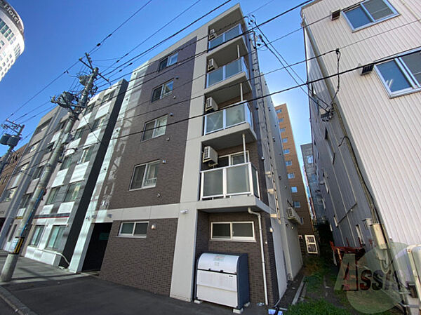 北海道札幌市中央区南三条西12丁目(賃貸マンション1LDK・4階・30.80㎡)の写真 その1