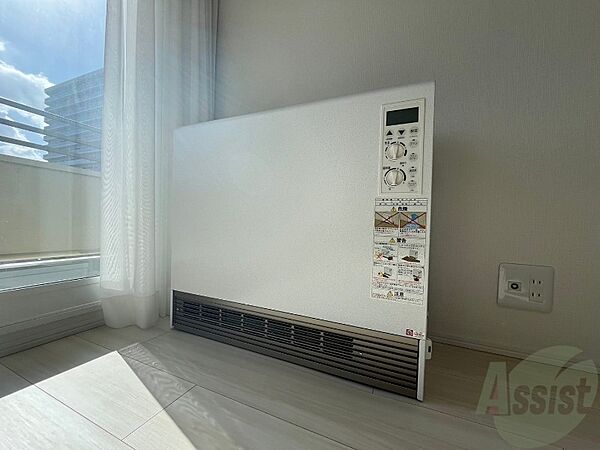 画像19:電気暖房です。冬場の寒い日でも安心ですね〜