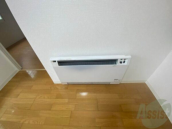 画像23:電気暖房です。冬場の寒い日でも安心ですね〜