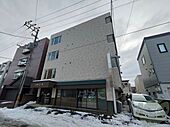 札幌市北区北三十三条西3丁目 4階建 築42年のイメージ