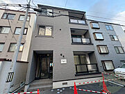 西11丁目駅より徒歩16分 新築 3階建の賃貸物件