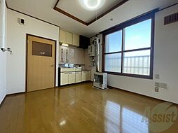 ホワイトハウス2 3階1DKのリビング/ダイニング