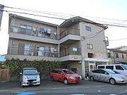 茨木市駅より徒歩6分 1階 築38年の賃貸物件