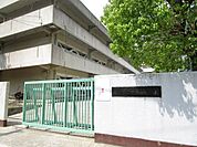 吹田市立豊津西中学校 徒歩6分。 450m