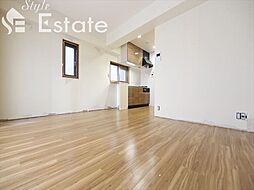 ラトレ白鳥 1階1LDKのリビング/ダイニング