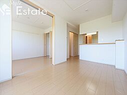 リバーサイドガーデン 2階2LDKのリビング/ダイニング