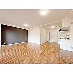 神戸マンション 1階1LDKのリビング/ダイニング