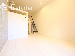 Symphony　X 2階ワンルームのリビング/ダイニング