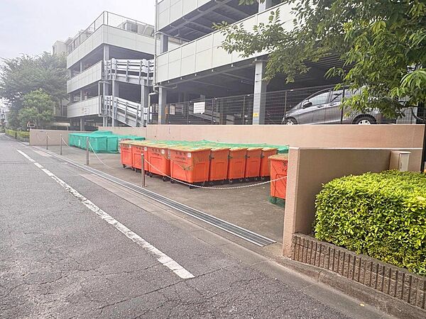 ゴミ置き場