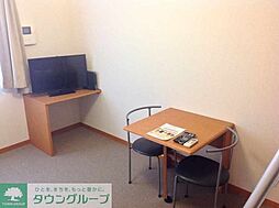 レオパレスリリー 202 2階1Kのリビング/ダイニング