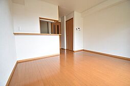 グリーンヒルズ大澤Ｅ 206 2階1LDKのリビング/ダイニング