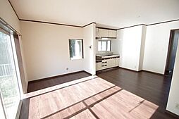 金井ビューヒルズＢ棟 2 1階3LDKのリビング/ダイニング